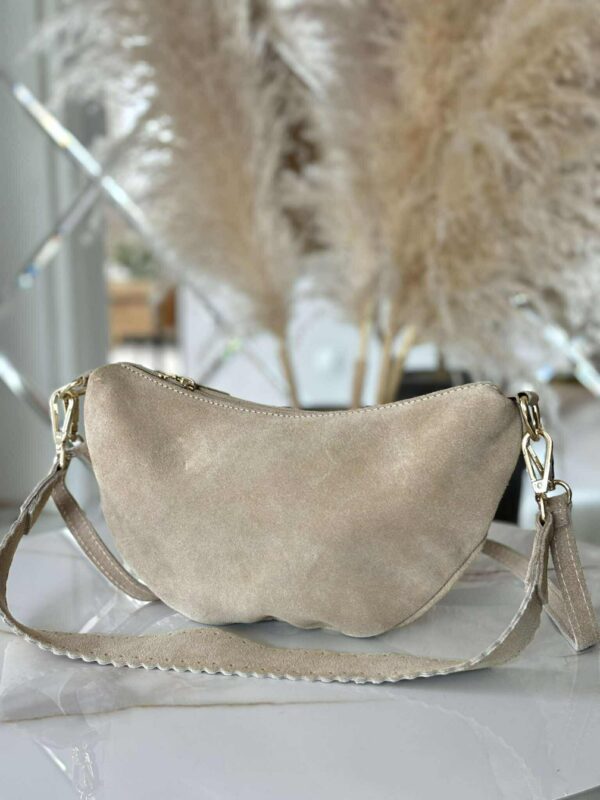 Torebka skóra naturalna listonoszka crossbody półksiężyc beżowa