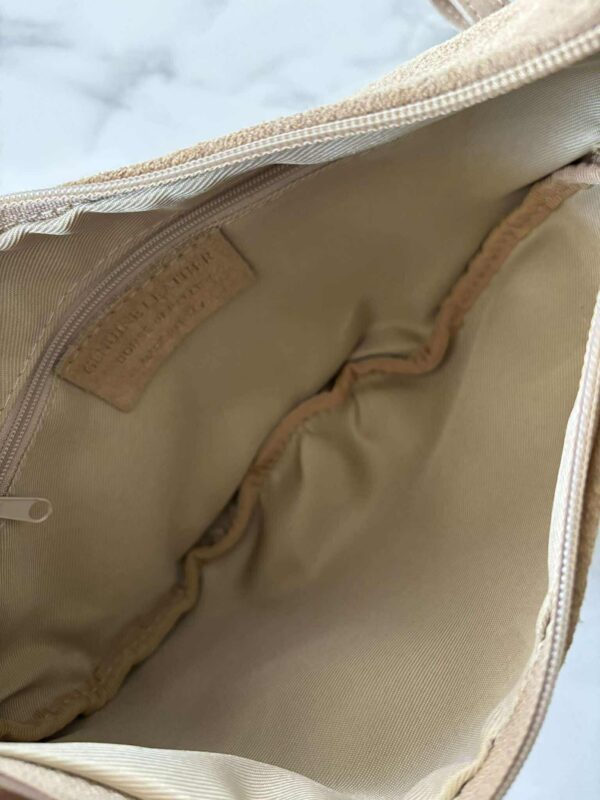Torebka skóra naturalna listonoszka crossbody półksiężyc beżowa - obrazek 5