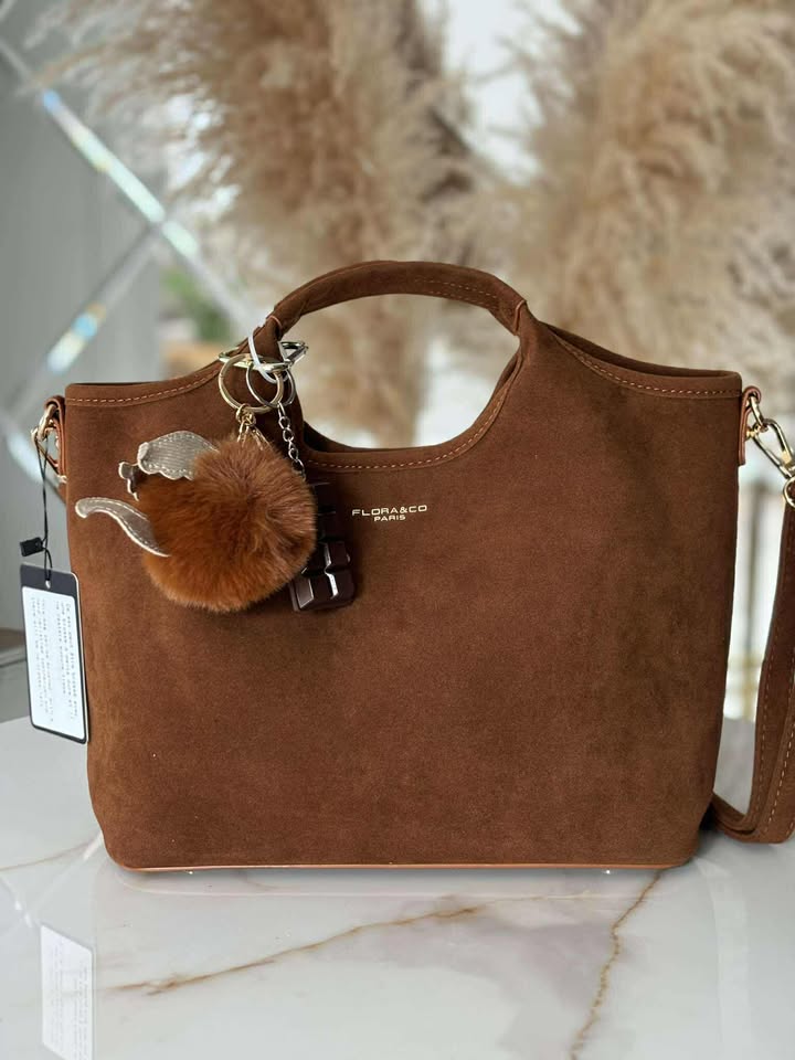 Torebka skóra ekologiczna FLORA&CO 2w1 kuferek listonoszka brelok camel - obrazek 3