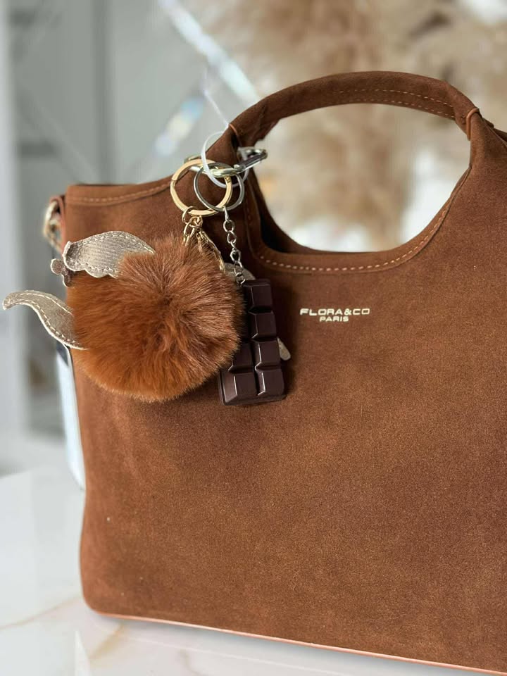 Torebka skóra ekologiczna FLORA&CO 2w1 kuferek listonoszka brelok camel - obrazek 4