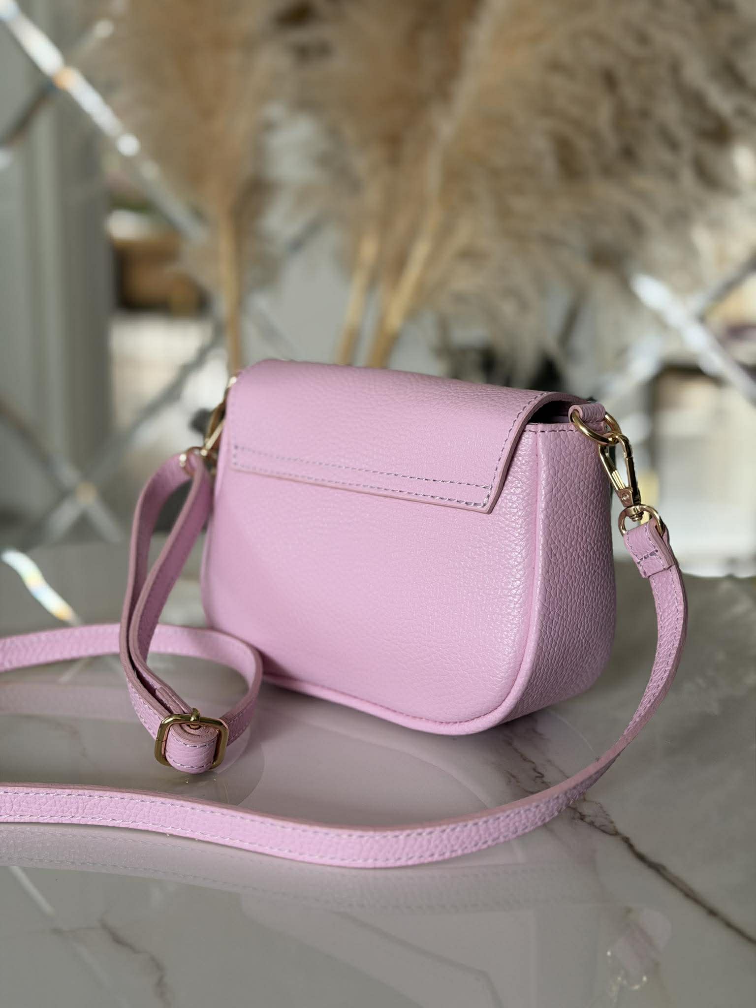 Torebka listonoszka skóra naturalna pastelowy róż - obrazek 4